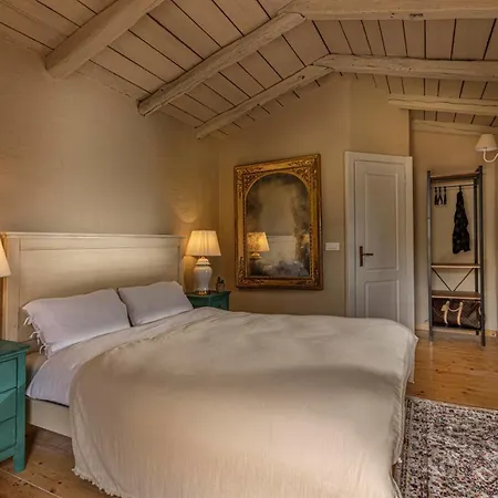 Le Chateau Villa
