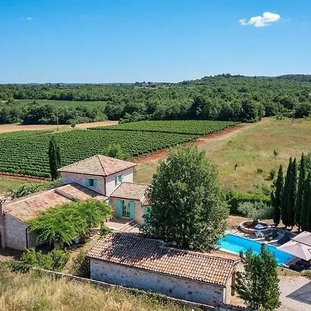 Le Chateau Višnjan